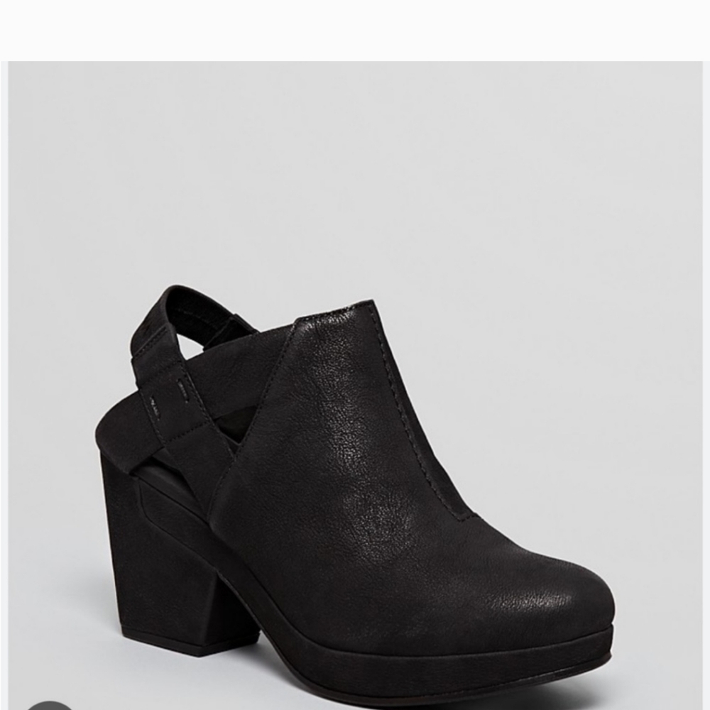 Eileen Fisher Grip Platform Clog Booties